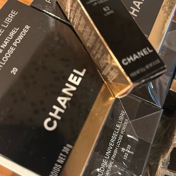 Makeup Mystery Box! - Picture 7 of 8